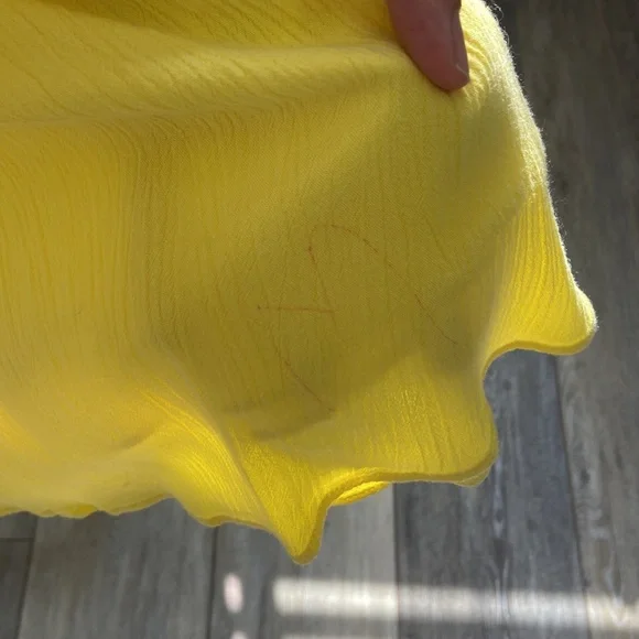 Lilly Pulitzer dress size small dress does have a few marks please see pics - Picture 4 of 5